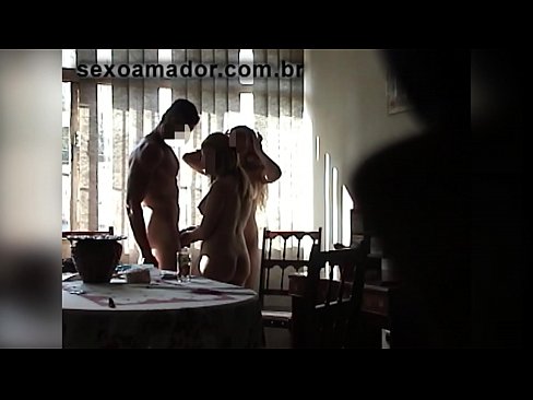 ❤️ Els amics sexuals conviden un home gegant i un trio amb ell ️❌ Súper sexe al ca.bitcoinex.top ❤